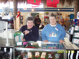 Zoo Store volunteers